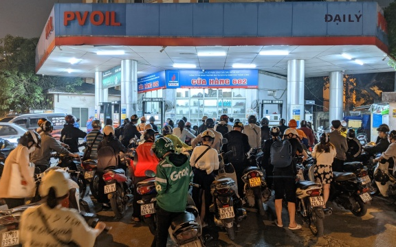 Giá xăng dầu hôm nay 7/4: Dầu thô tăng mạnh khi Mỹ dự định 