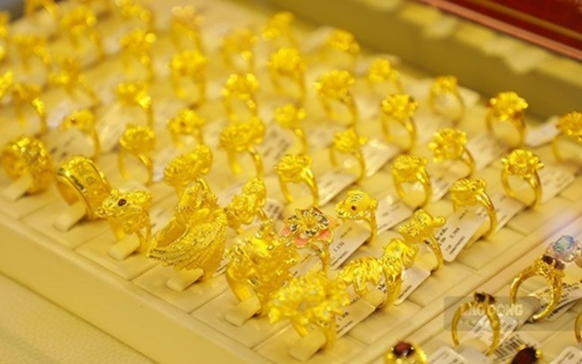 Giá vàng hôm nay 8/4/2026 bất ngờ tăng phi mã, SJC và nhẫn trơn lên cao