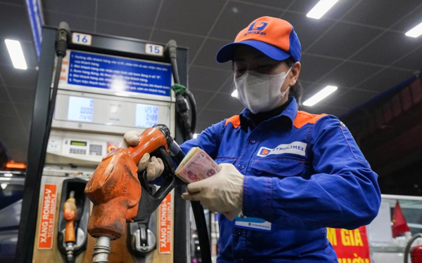 Từ 15h30 ngày 8/4, giá xăng, dầu cùng giảm