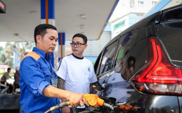 Giá xăng dầu hôm nay 9/4: Đổ sập, trong nước tiếp tục giảm mạnh