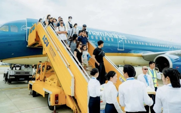 Vietnam Airlines báo tin vui: Hàng triệu người được giảm giá vé máy bay từ nay đến 31/12