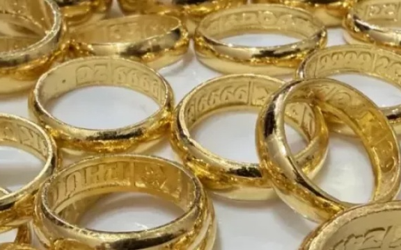 Giá vàng đồng loạt giảm rất mạnh