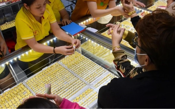 Giá vàng hôm nay, 9-4: Đảo chiều đi xuống