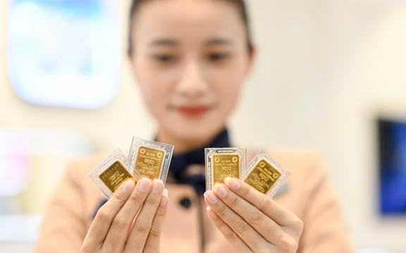 Mua vàng miếng lỗ hơn 20 triệu đồng/lượng chỉ trong một tháng