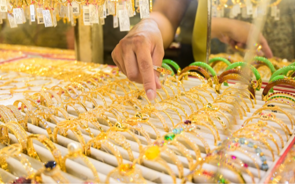 Giá vàng trong nước giảm gấp 10 lần so với giá vàng thế giới