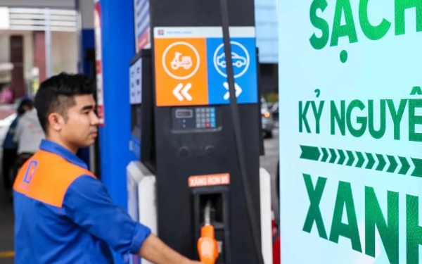 Nóng: Xoá xăng RON95, bán xăng sinh học từ 30/4
