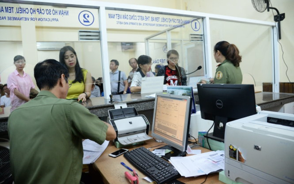 Cục Thuế thông báo: Những người có tên sau ở TPHCM, Đồng Nai, Tây Ninh bị tạm hoãn xuất cảnh