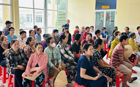 Mỗi gia đình sẽ được nhận 1.000.000 đồng từ lãnh đạo, áp dụng từ nay đến năm 2030: Nhóm đối tượng, dịp gì được hưởng và đó là địa phương nào?