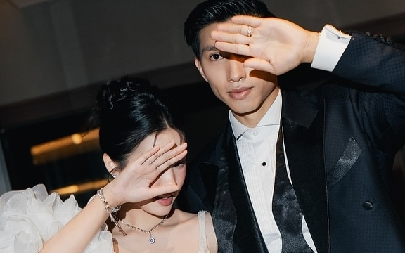 Doãn Hải My - Đoàn Văn Hậu khoá comment trong đêm giữa "tâm bão" drama