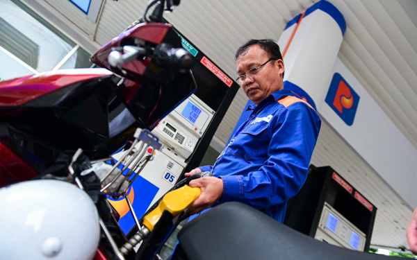 Giá xăng dầu hôm nay 13/4: Tăng cực mạnh