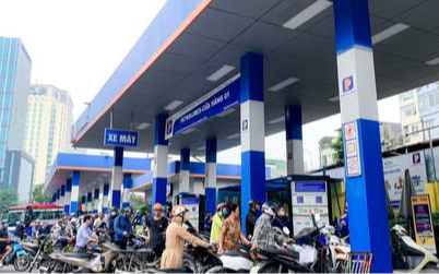 Giá xăng dầu hôm nay 13/4: Bảng giá tại Petrolimex, PVOIL, Mipec, Thalexim đầu tuần