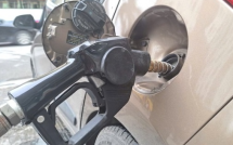 Giá xăng dầu hôm nay 14/4: Giảm mạnh