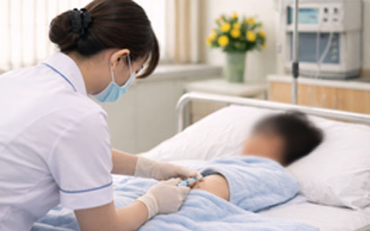 Hàng trăm trẻ em nhiễm HIV từ kim tiêm bẩn tại bệnh viện Pakistan