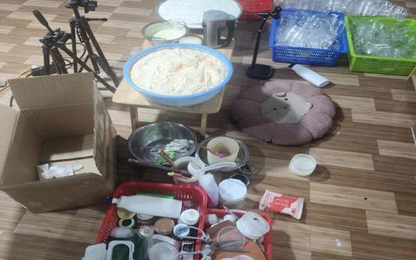 Danh sách 3 loại “kem trộn” tự chế chứa hoá chất lạ đang được rao bán online: Người dân không nên mua, không sử dụng