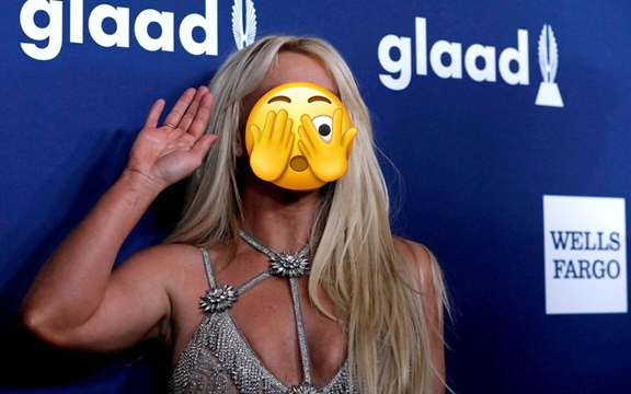 Nữ ca sĩ đình đám tự nguyện vào trung tâm cai nghiện, người hâm mộ bàng hoàng