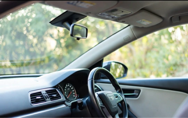 Nghệ An: Bé gái TV sau khi bị bố bỏ quên trong ô tô