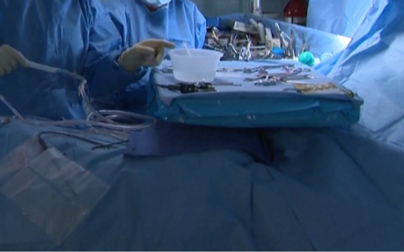 Bác sĩ cắt nhầm nội tạng khiến bệnh nhân tử vong ngay trên bàn mổ