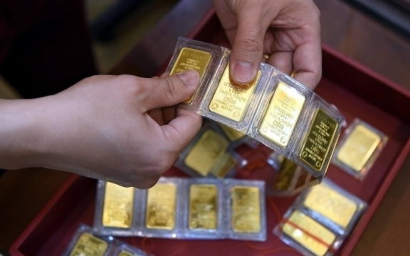 Giá vàng hôm nay (21/4): Lại tăng vọt