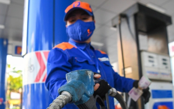 Giá xăng dầu hôm nay 21/4/2026: Giá dầu thế giới tăng vọt vì căng thẳng Mỹ-Iran