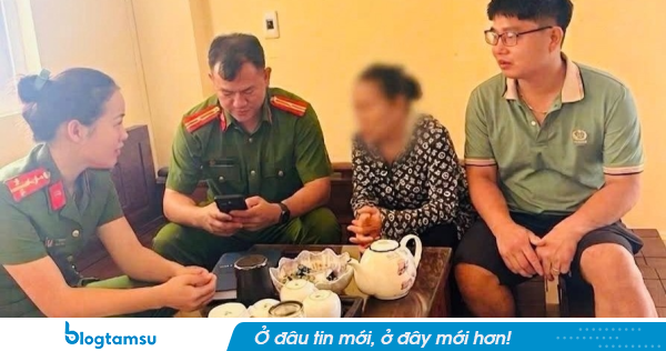 Từ dấu hiệu lạ, nam tài xế ‘cứu’ người phụ nữ 64 tuổi khỏi kịch bản lừa tình qua mạng