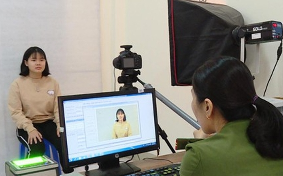 Người sinh vào 3 năm sau phải đổi thẻ căn cước/CCCD trong năm 2026: Nếu không sẽ bị "đóng băng" tài khoản ngân hàng, phạt tiền