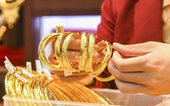 Giá vàng hôm nay 22/4: Lao dốc không phanh