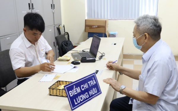 Thay đổi lịch chi trả lương hưu tháng 5 năm 2026: Người lao động nhận lương hưu trễ vì lý do gì?