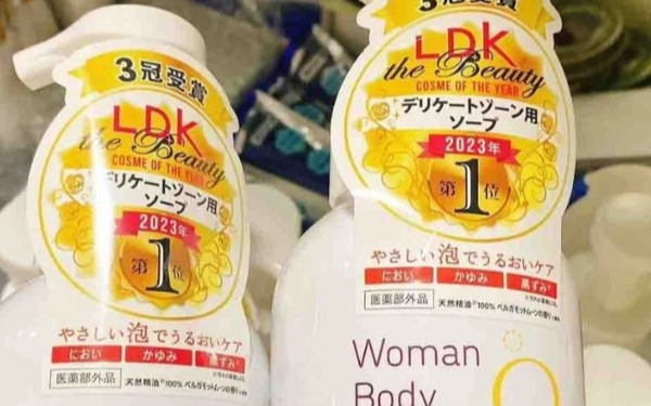 Danh sách 8 loại dầu gội trị gầu, dung dịch vệ sinh vừa bị Bộ Y tế thu hồi