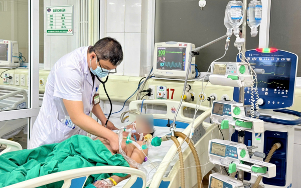 Cúm B diễn biến nặng ở người có bệnh nền: Bệnh viện Bệnh Nhiệt đới Trung ương cảnh báo từ các ca cấp cứu