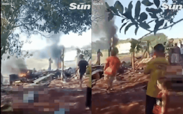 Rơi máy bay chở tiền, người dân tràn vào hiện trường lấy đi hàng triệu USD