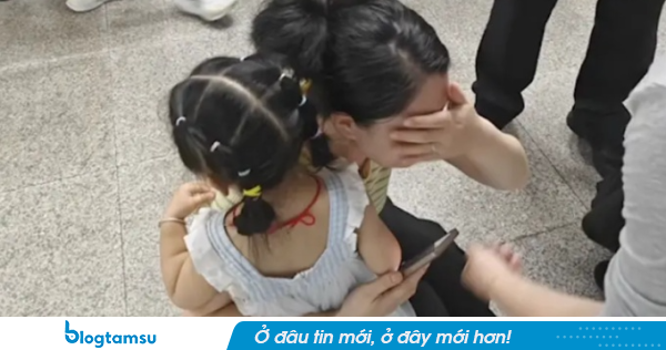 Thấy cô bé trên mạng giống hệt con gái mình, bà mẹ đòi xét nghiệm ADN vì nghi ngờ có con ruột khác mà không biết