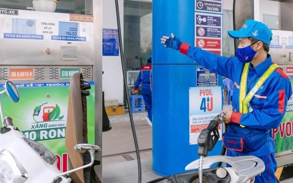 Giá xăng dầu hôm nay: Tiếp tục diễn biến trái chiều