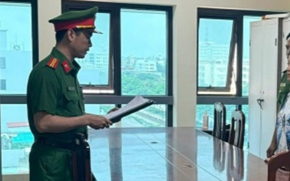 Khởi tố bị can đối với Phạm Thị Như Quỳnh SN 1984 về tội chiếm đoạt hơn 42 tỷ đồng