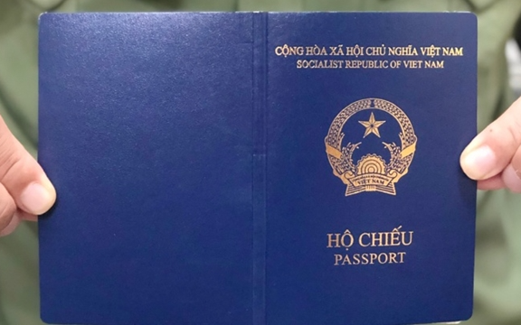 Bảy trường hợp bị thu hồi, hủy giá trị hộ chiếu từ 1/7