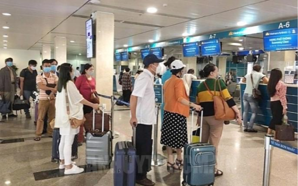 Một loạt người kinh doanh có tên sau chính thức bị tạm hoãn xuất cảnh