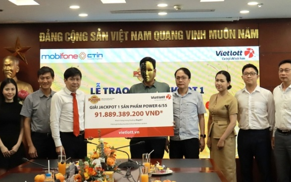 Đang chuẩn bị bữa tối, doanh nhân nhận tin trúng độc đắc gần 92 tỷ đồng