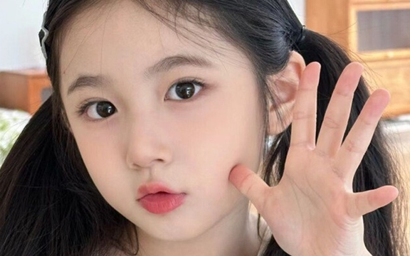 Bố đặt tên con gái là Nguyễn Thị Tráng, nhân viên sửa thành tên khác rất đẹp, rất thơ