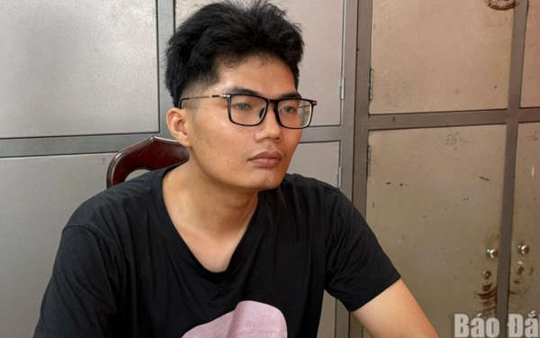 Bắt khẩn cấp "phi công trẻ" Trần Trung Nghĩa 23 tuổi