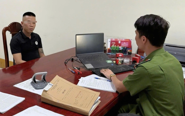 Danh tính người đàn ông hung hăng tát shipper tại trường mầm non ở Bắc Ninh