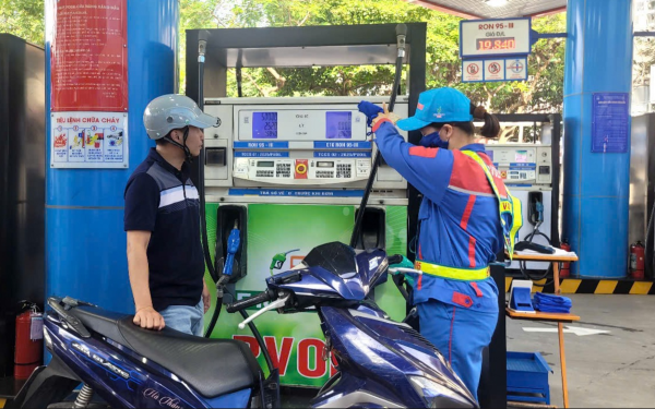 Bộ trưởng Công Thương: Việt Nam đã vượt qua "tháng thử lửa" cú sốc xăng dầu toàn cầu, thẳng thắn nhìn nhận thách thức