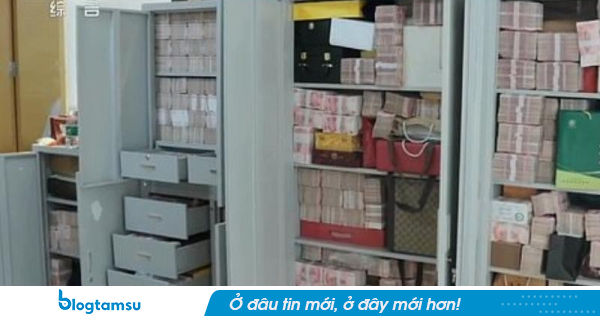 Khám xét nhà riêng, thu giữ khẩn cấp 1.401 tỷ đồng tiền mặt, 120 cây vàng, 12 xe máy, nhiều máy tính của doanh nhân nổi tiếng SN 1956