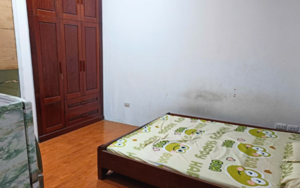 Lời kể của nữ chủ nhà trọ nơi bé gái 4 tuổi bị mẹ đẻ, cha dượng bạo hành dẫn đến tử vong
