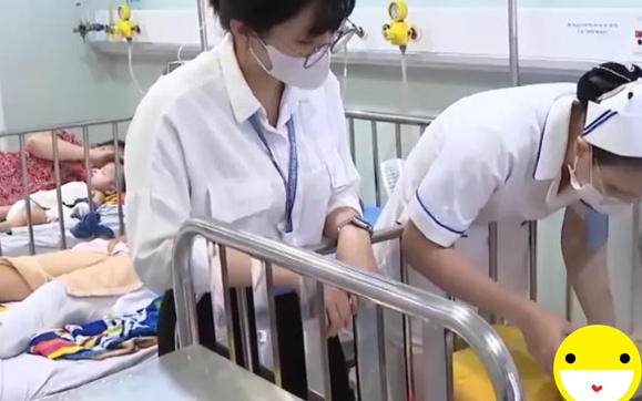 Vụ bé 2 tuổi bị mẹ ruột và nhân tình bạo hành: Bộ Y tế chỉ đạo khẩn