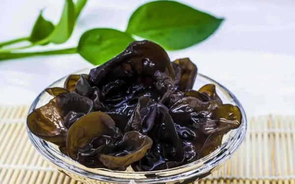 "Thủ phạm" gây UT gan đã được xác định! Bác sĩ cảnh báo: Độc tính gấp 68 lần so với thạch tín, nhiều gia đình vẫn đang tiêu thụ