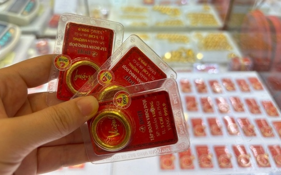 Giá vàng hôm nay (12/5): Bật tăng rất mạnh