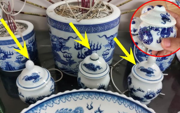Lời khuyên với những nhà để muối, gạo trên bàn thờ
