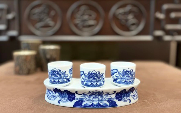 Lời khuyên cho những nhà đang đặt 3 chén nước trên bàn thờ