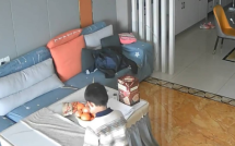Những hình ảnh khiến ai nấy bàng hoàng khi lắp camera trong nhà