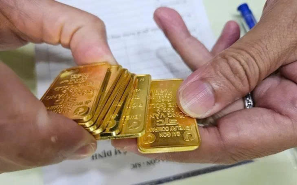 Giá vàng hôm nay 20-5: Đảo chiều giảm mạnh