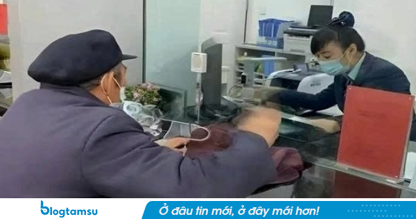Phát hiện nhân viên ngân hàng cố tình trì hoãn phục vụ cụ ông chuyển 200 triệu đồng: Công an lập tức vào cuộc